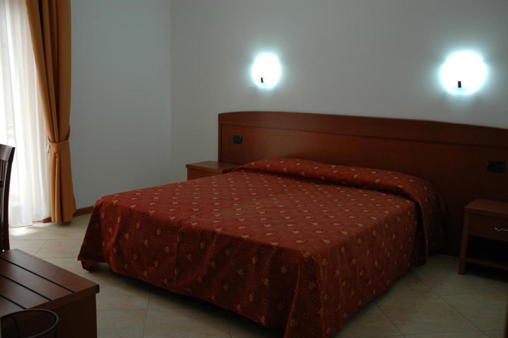 Real Asturias Hotel Acquappesa Room photo